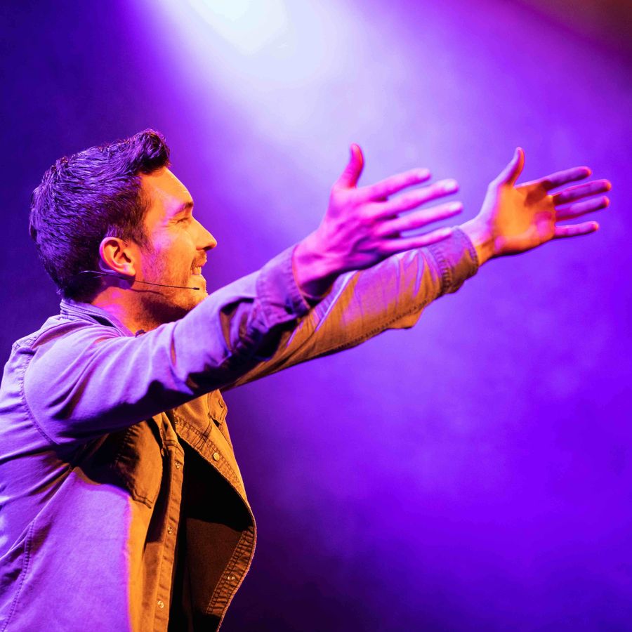 Thijs Lindhout - Hoe de fuck vind ik geluk? - Chassé Theater Breda