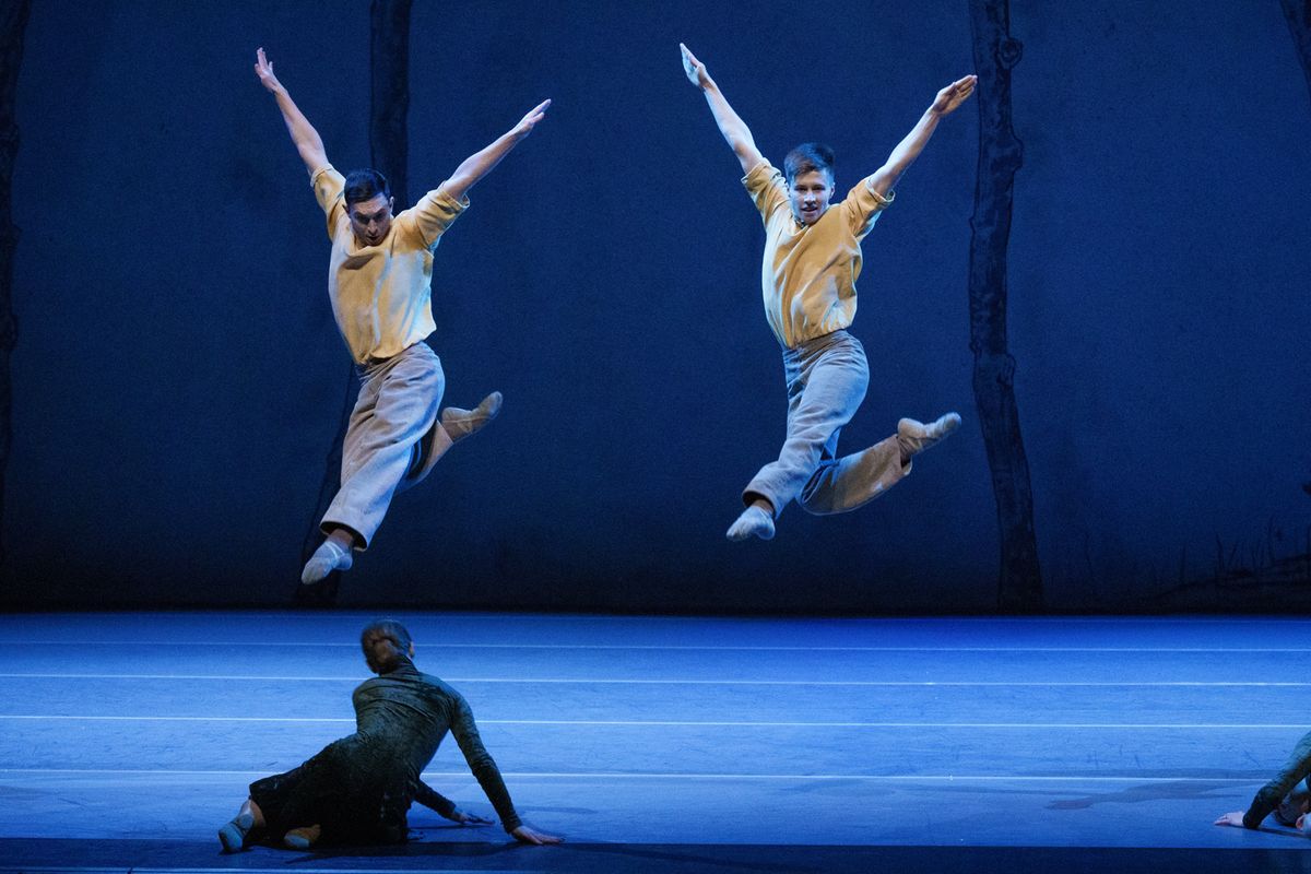 The United Ukrainian Ballet Company - Step Lightly - Chassé Theater Breda