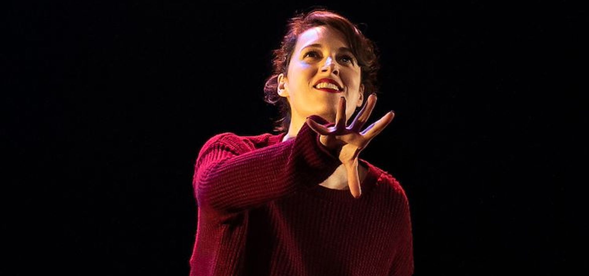 Scenebeeld: NT Live 2026 – Fleabag