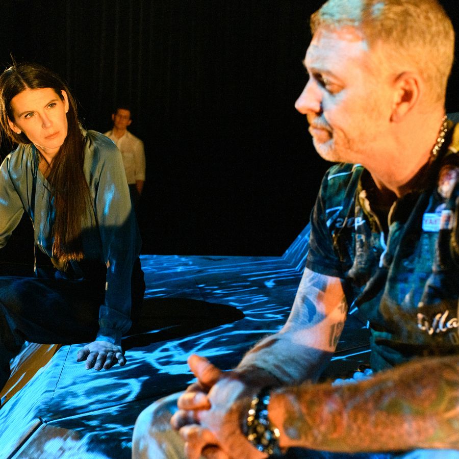 Boy Jonkergouw - Gevaarlijke Namen - Chassé Theater Breda