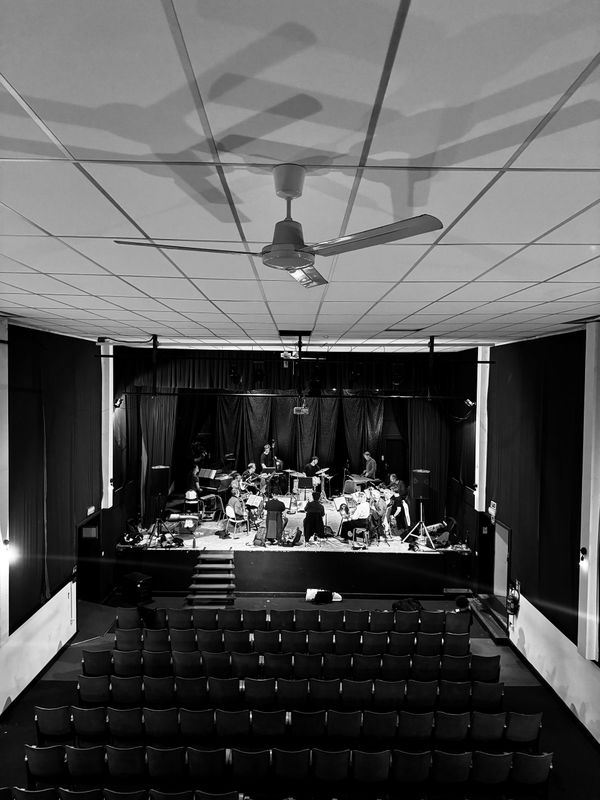 Flat Earth Society | Chassé Theater Breda