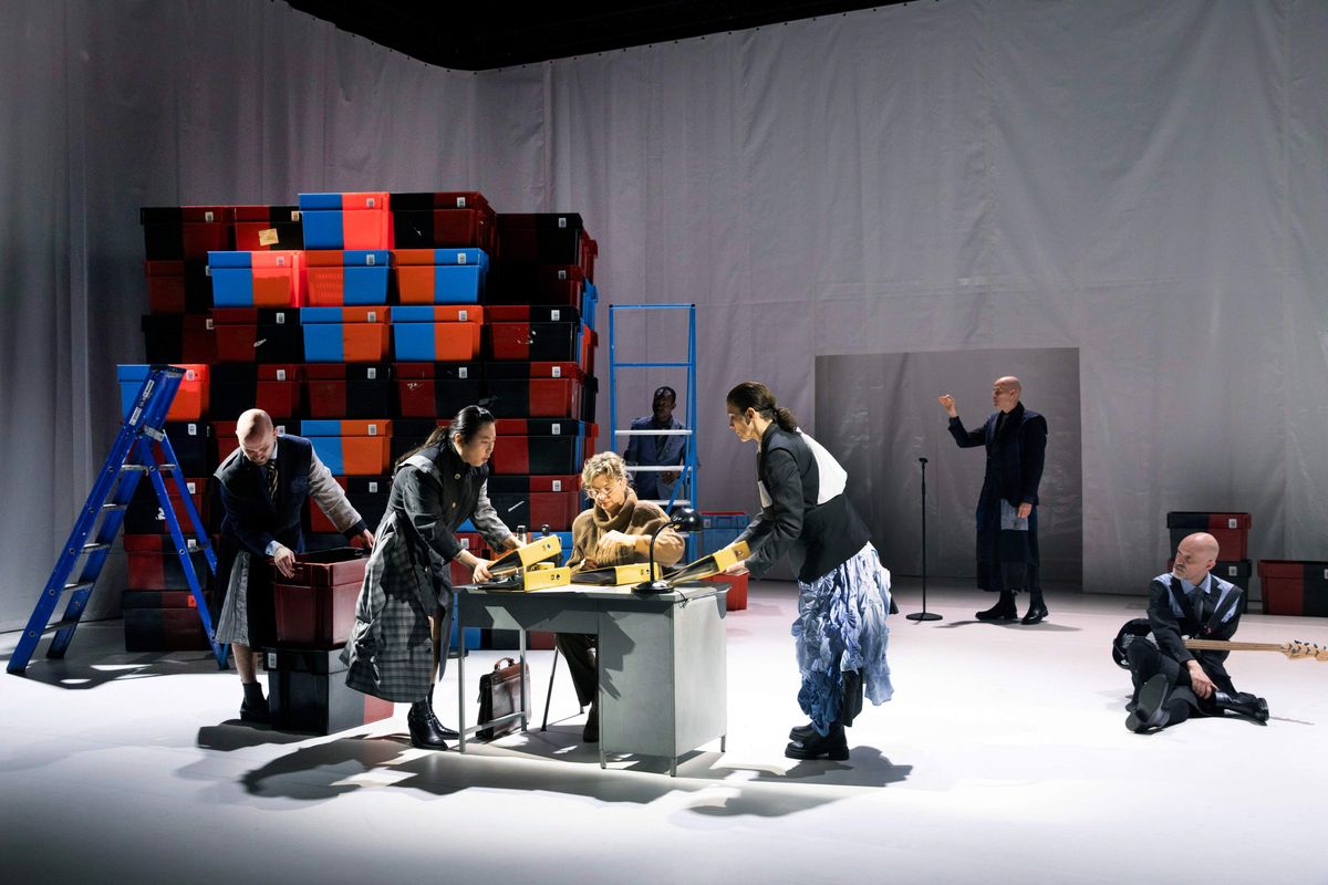 All the Lonely People - Chassé Theater