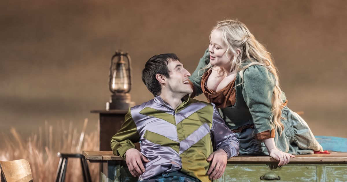 THE PLAYBOY OF THE WESTERN WORLD - NATIONAL THEATRE LIVE