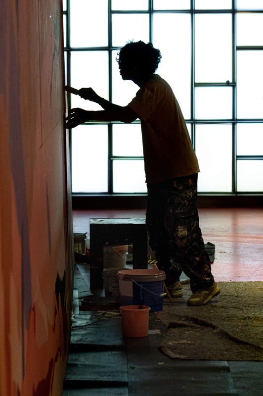 Sicovecas aan het werk in het Chassé Theater