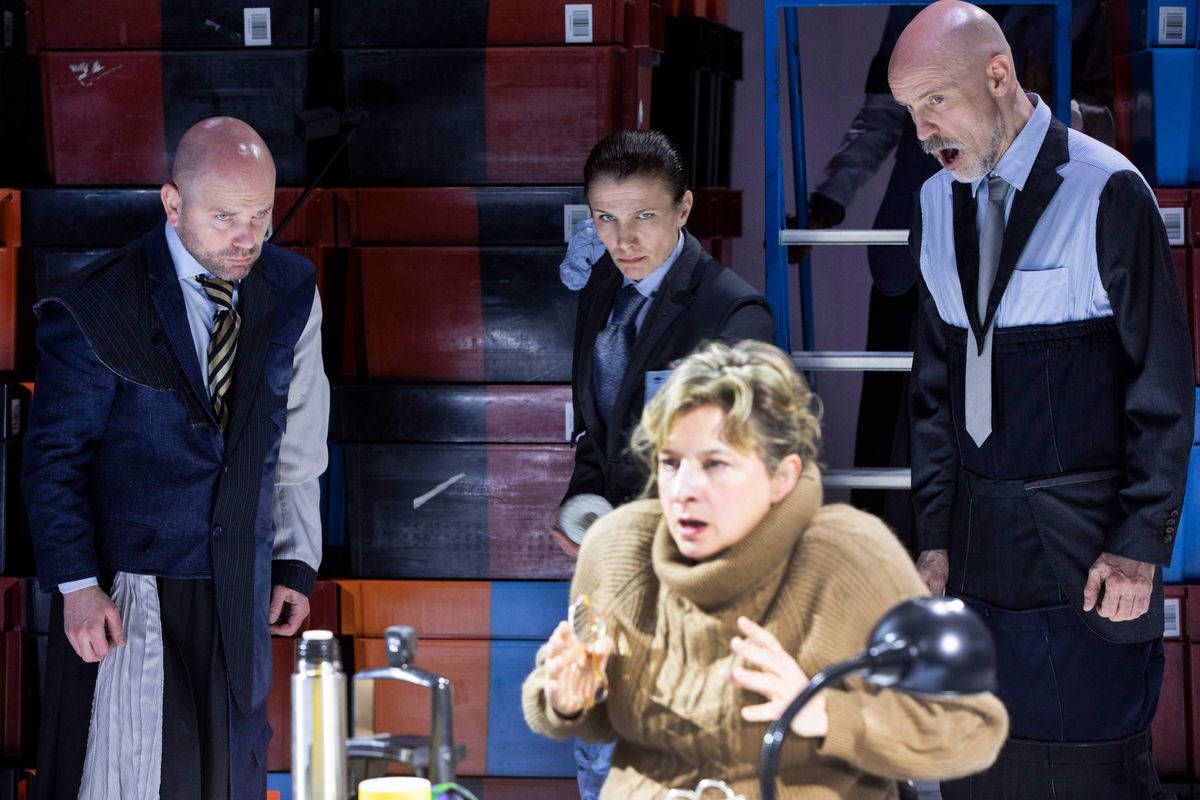 All the Lonely People - Chassé Theater