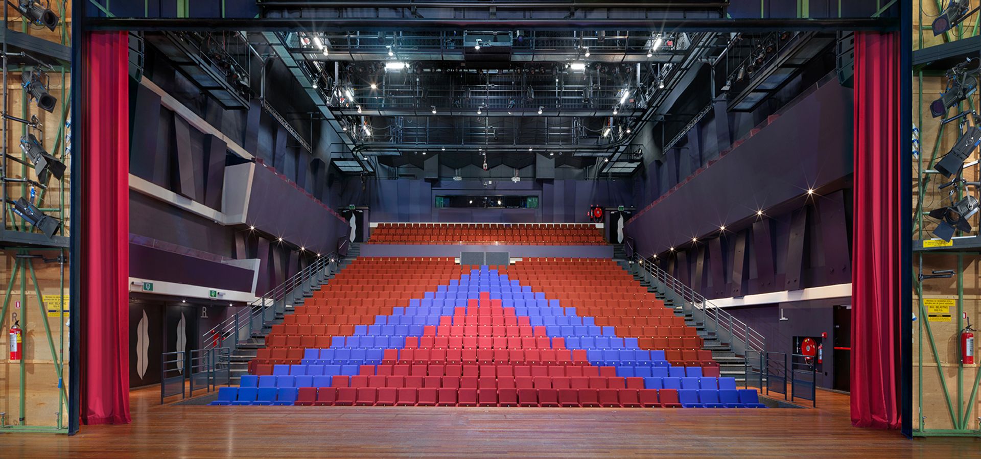 Koninklijke Drukkerij Em. de Jongzaal in Chassé Theater Breda